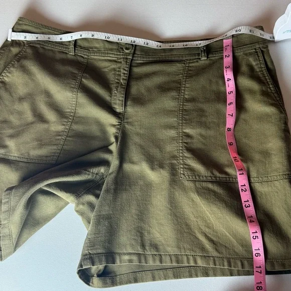 EILEEN FISHER Organic Cotton Utility Shorts — Size 16, Olive Green - Picture 5 of 5